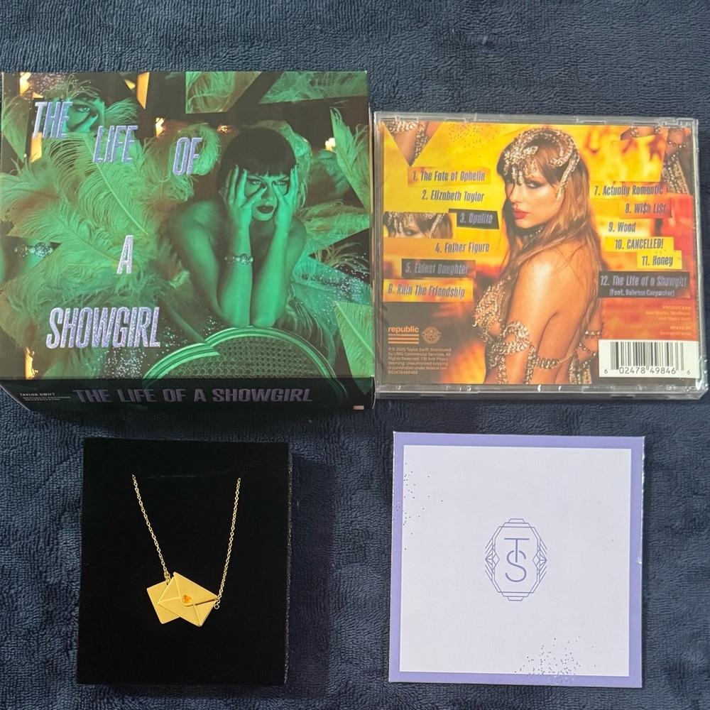 Taylor Swift The Life of a Showgirl It’s Rapturous limited edition bundle